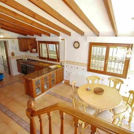 El Molino - Well-furnished In