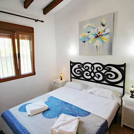 El Molino - Well-furnished In *